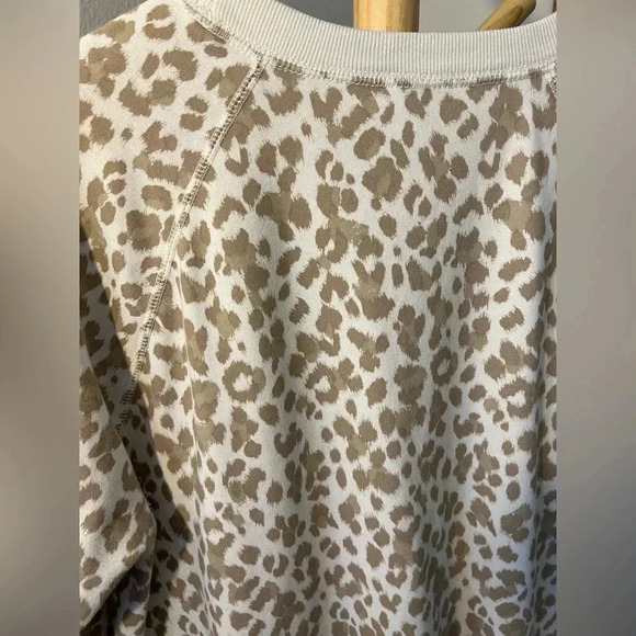 Old Navy Sweater Leopard Size M - Excellent Condition - Picture 4 of 8